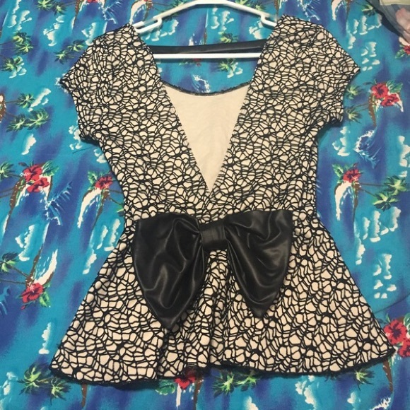 Cute top!
