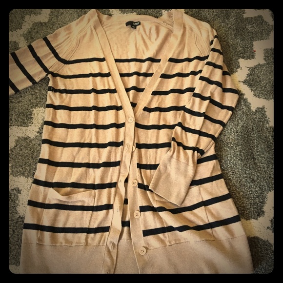 Black and Tan women's button down sweater