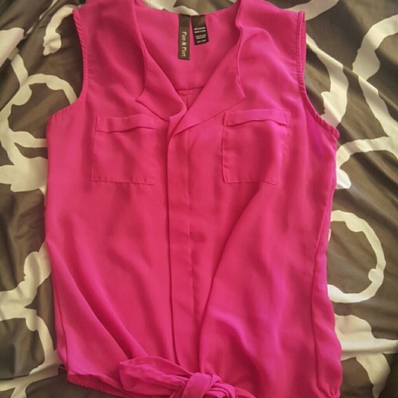 Cute Pink Sleeveless Top Tie Front Tank Small
