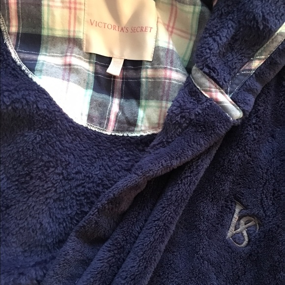 Sold !!! Plush Royal blue Victoria secret robe