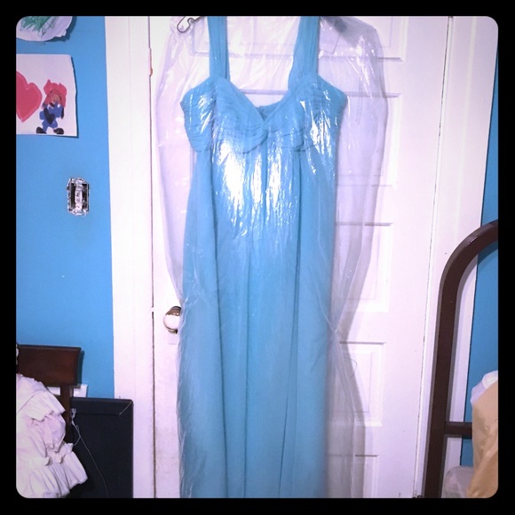 David's Bridal pool bridesmaid dress