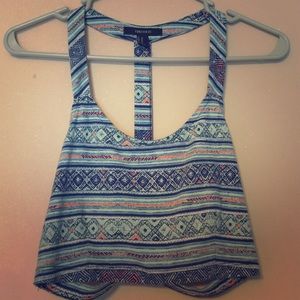 Super cute summer crop top!! Never worn!!
