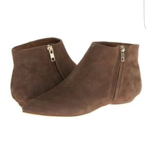 Corso Cosmo  women's Maude Pointed toe bootie.