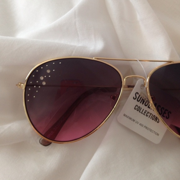 Aviator Rhinestone Accented Sunglasses - Picture 2 of 3
