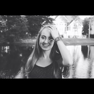 Meet your Posher, Taylor