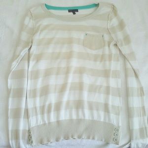 Cute, cozy, yet lightweight sweater!