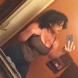 Meet your Posher, Nae