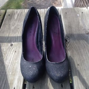 Glittery black 3in heels size 7