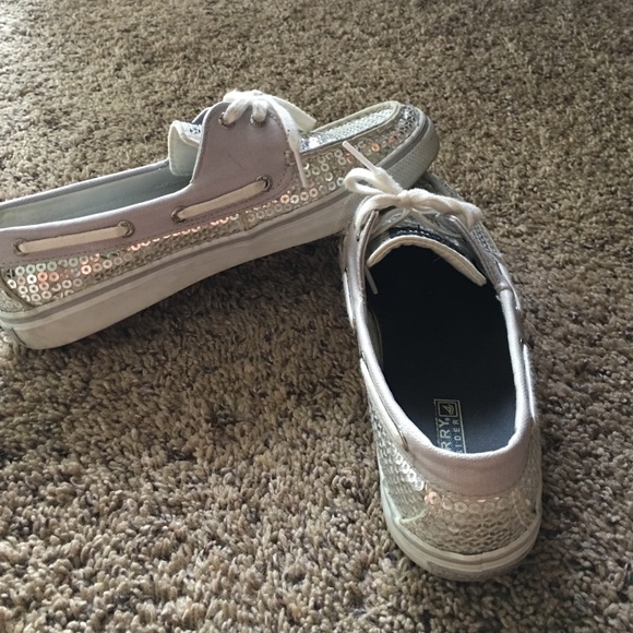 Size 7 women Sequined Sperrys - Picture 3 of 4