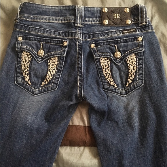 1 hour sale! Miss Me, angel wing size 27