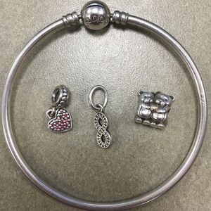 Pandora bracket w/ 3 charms!