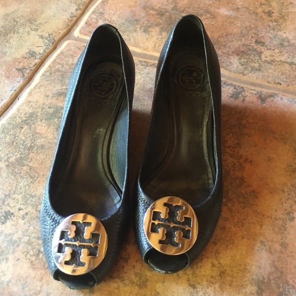 ⚡️⚡️EUC black tori burch wedges⚡️⚡️