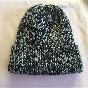 NWOT TOPSHOP BEANIE