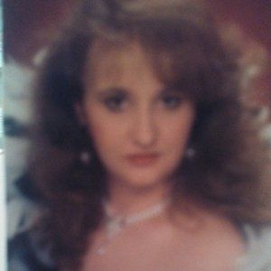 Meet your Posher, Monica