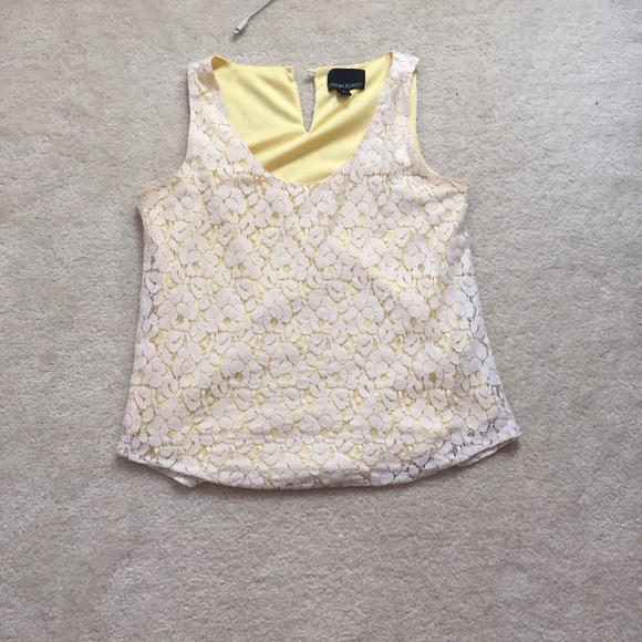 Floral lace tank