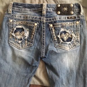 1 hour sale! Miss Me distressed, size 26.