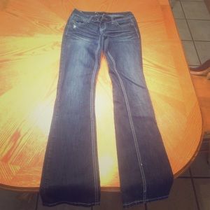 Bootleg jeans