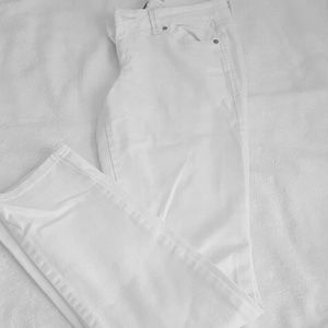 Basic white jeans