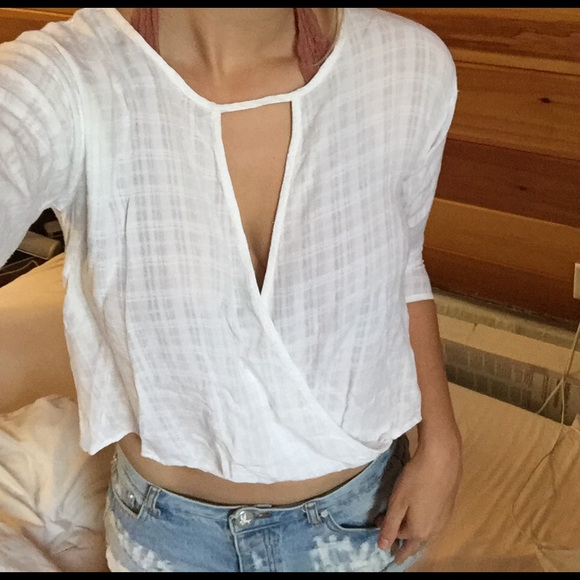 LAST CHANCE ❗️Free press wrap top