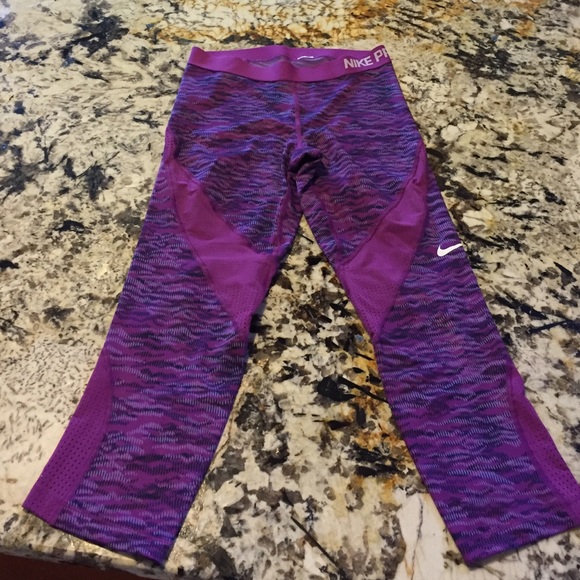 Nike Pro leggings