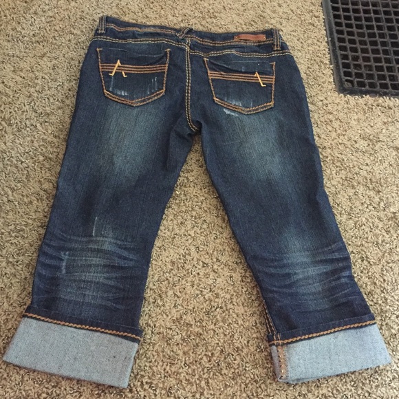 Capris - Picture 2 of 3