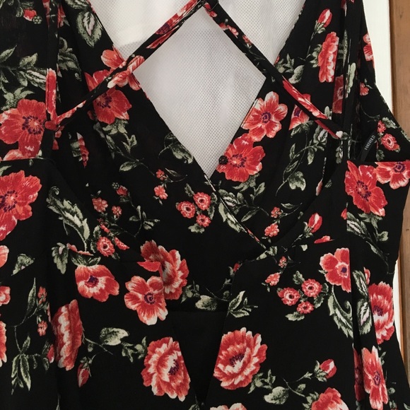 💟LAST CALL💟LOW BACK SKATER DRESS SIZS SMALL - Picture 4 of 4