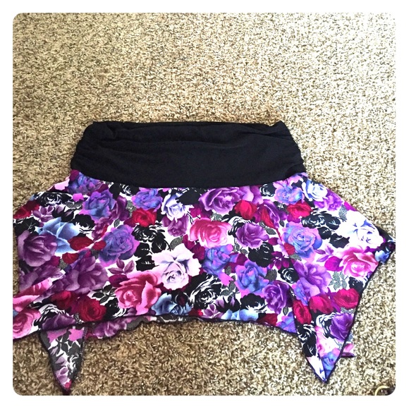 Purple and black short floral skit