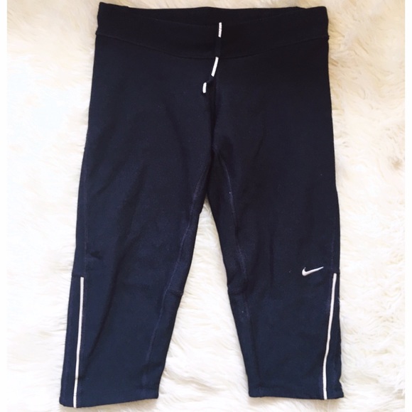 Sale! Nike Dri-Fit Crop Tights - Picture 4 of 4