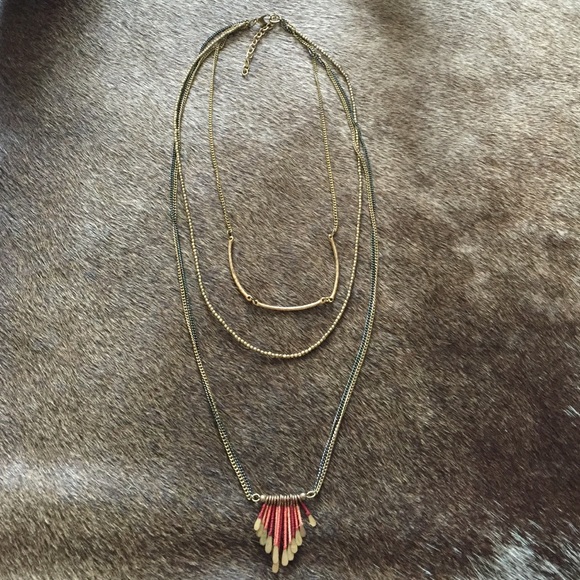 Jewelry - Unique layered necklace
