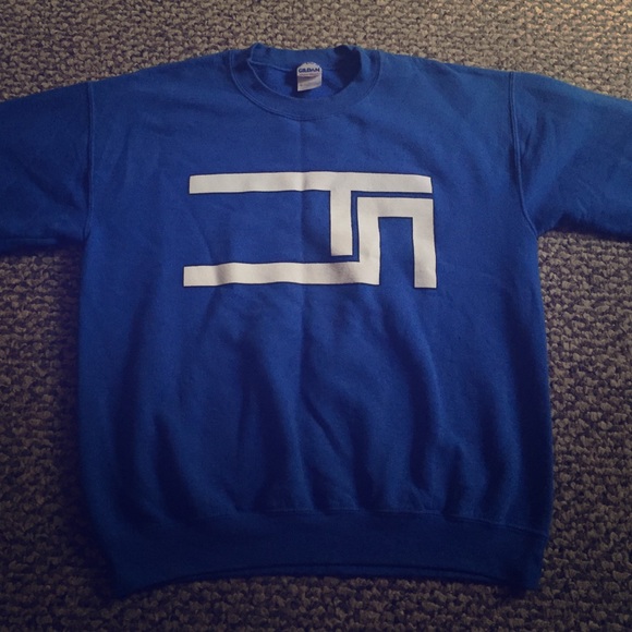 Royal blue long sleeve Gildan crewneck