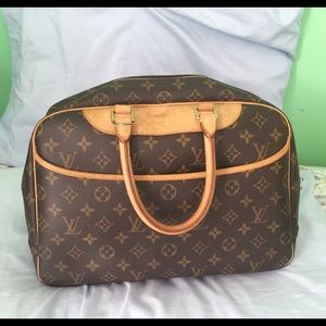 Authentic Louis Vuitton deauville bag