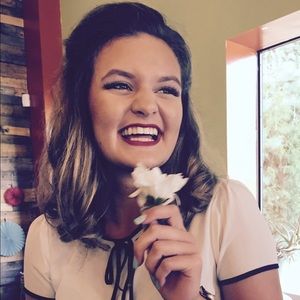 Meet your Posher, Madeline