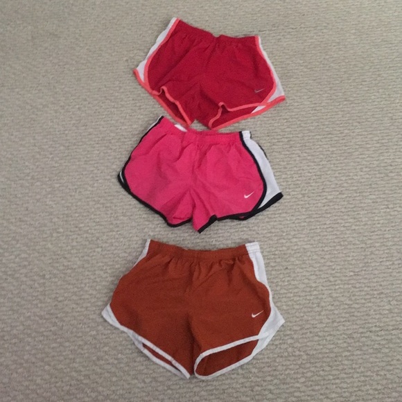 Nike Tempo Shorts Lot