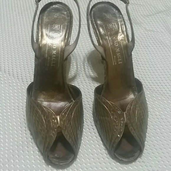 Bruno Magli Olive Snakeskin Slingbacks!