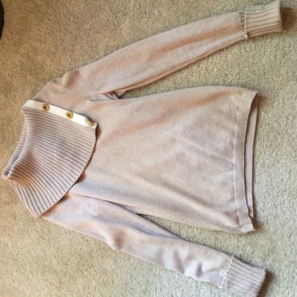 Banana Republic sweater