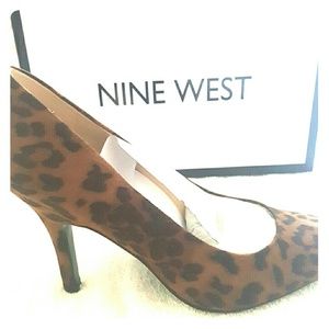 MOVING SALE: Gorgeous animal print pumps!