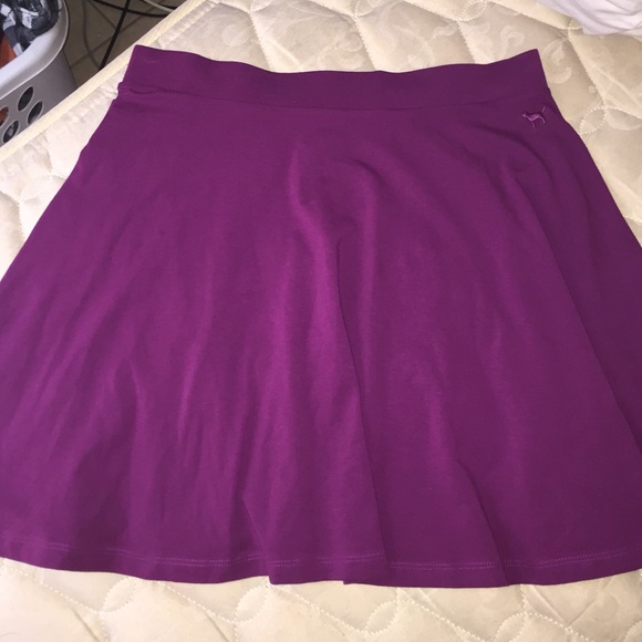 LARGE Victoria Secret Skirt 💜