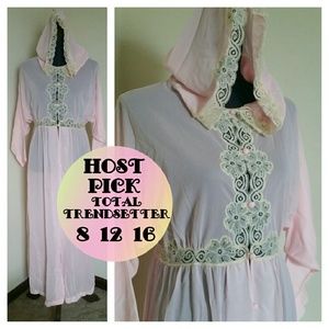 60's Vintage Lace Night Robe With Hood