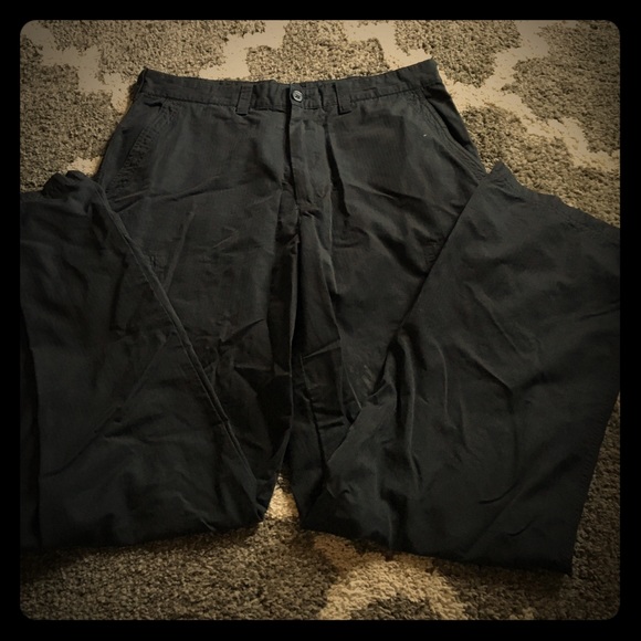 IZOD Men's cargo pants