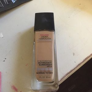 Maybelline Fit Me Foundation