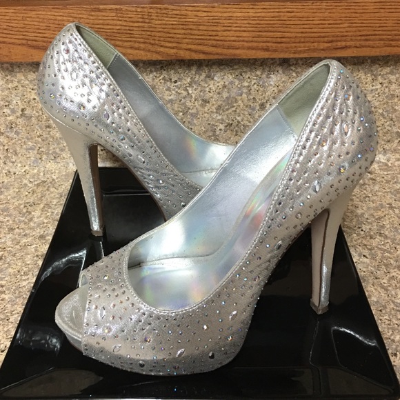 Bedazzled silver heals