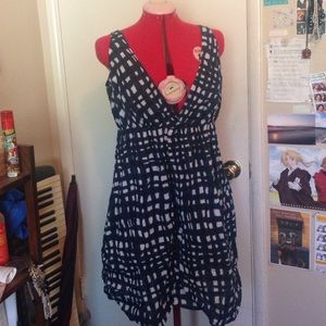 Old Navy XL Blue V Neck Square Pattern Cute Dress