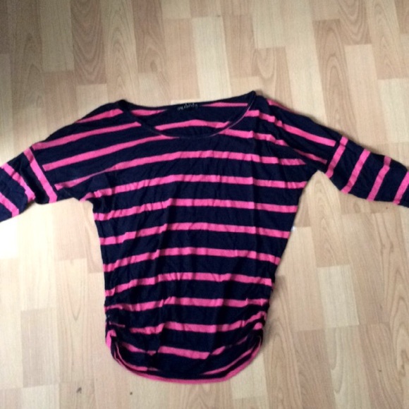 Striped top - Picture 2 of 2
