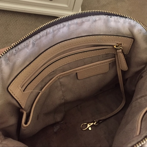 Michael Kors purse
