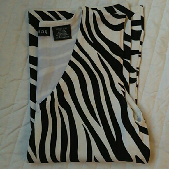 Top - Picture 2 of 2