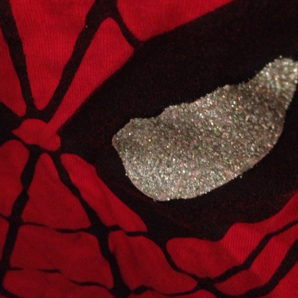 Spider Man #amazing Marvel Heroes Medium Red Shirt - Picture 2 of 3