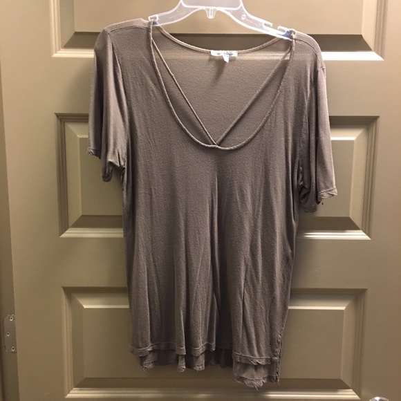 Olive green tee - Picture 1 of 2