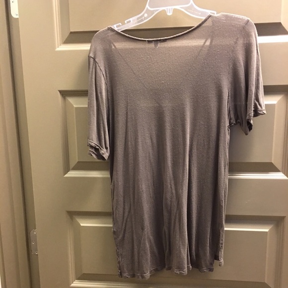 Olive green tee - Picture 2 of 2