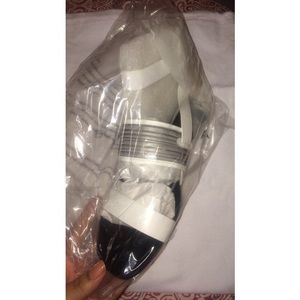 BCBGmaxazria Sandles