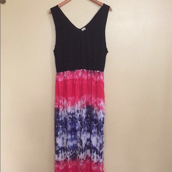 NWOT Maxi Dress never worn